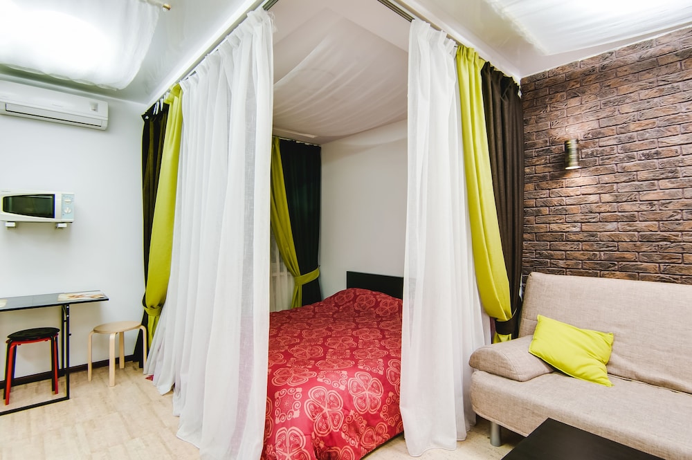 Aura Apartments
