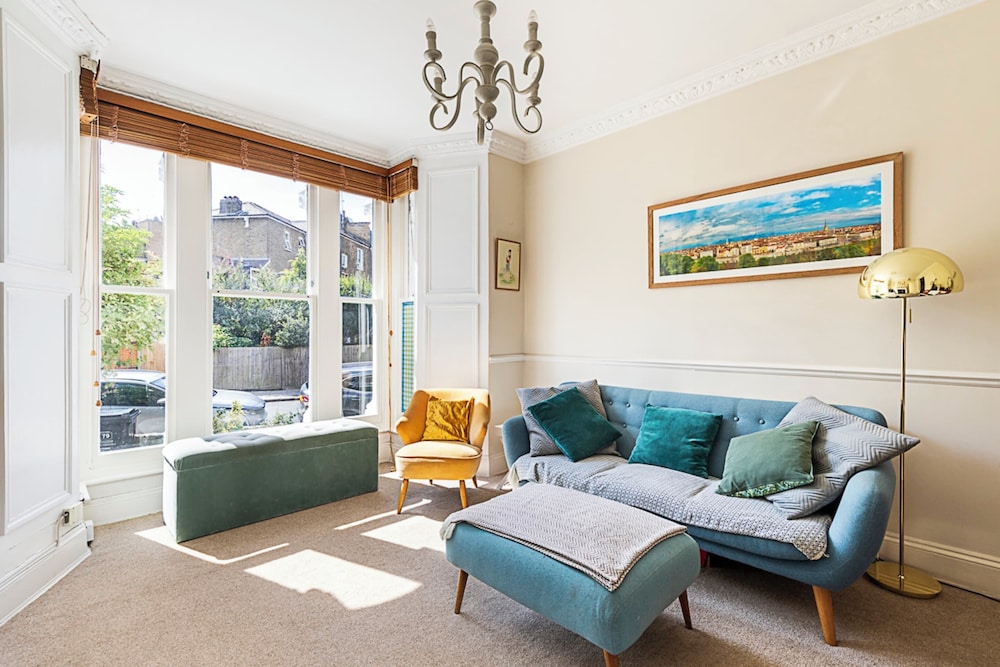 Charming London Retreat