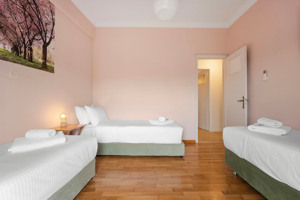 Diakou 38 Sunny Cozy 3bd apt Just a min Away to Acropolis