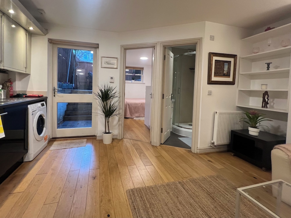 Charming 2bedroom flat in Shepherds Bush