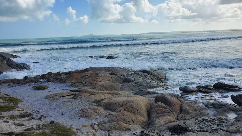 Seaside Retreat in Langebaan With Hot Tub and BBQ