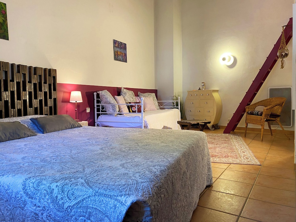 Orangerie de Cardet B&B