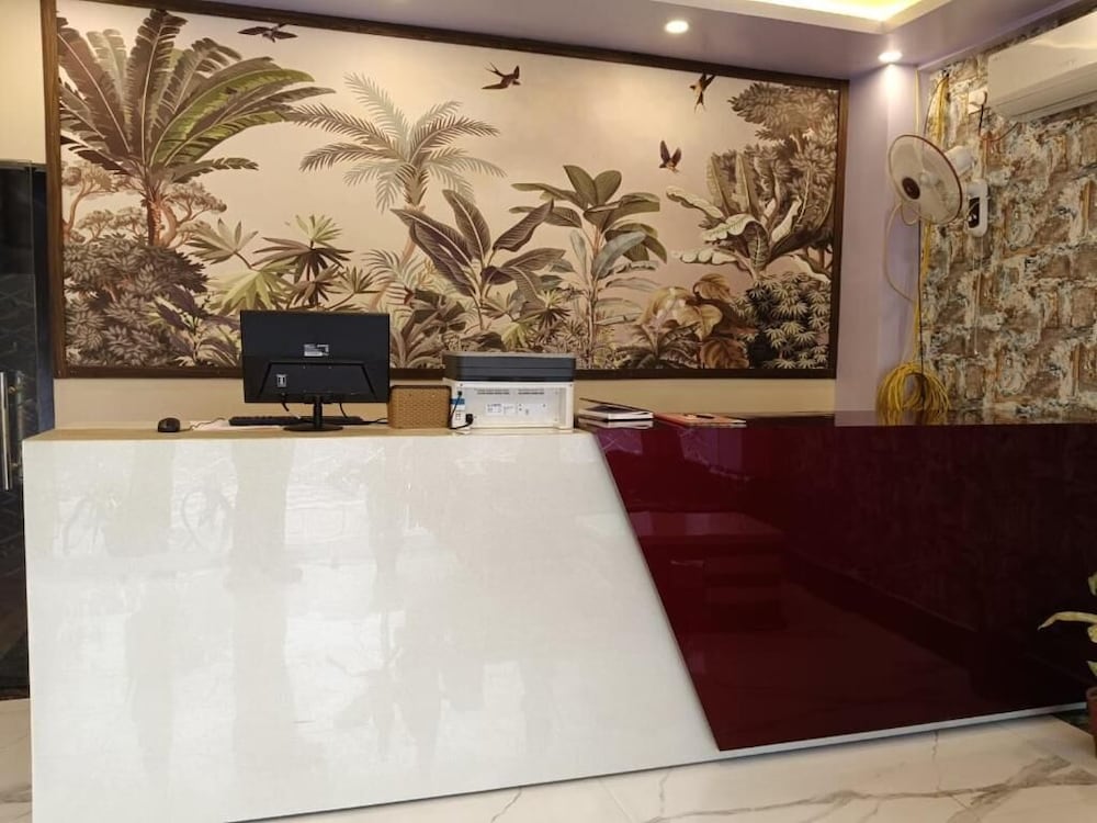HOTEL PLAZA