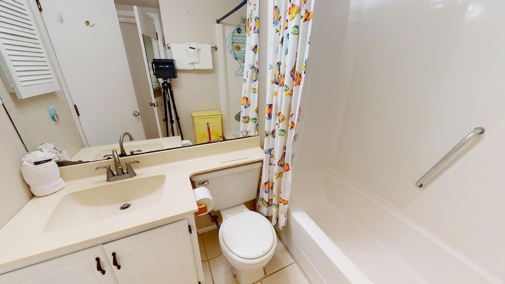 Beach Racquet B by Tybee Vacation Rentals