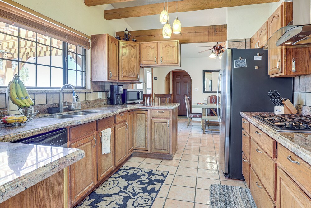 Walk to State Park: Secluded Retreat in Las Cruces