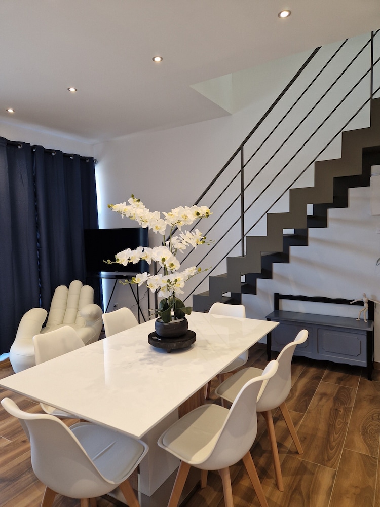 Chic & Central - Your Retreat in Le Mans