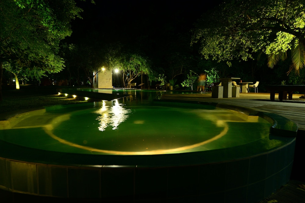 Nil Diya Mankada Safari Lodge