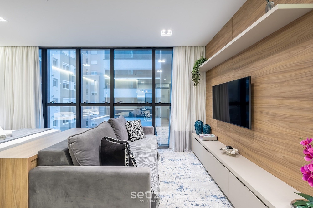 IFT - Ed. Infinity Tower Flat 350m From Meia Praia