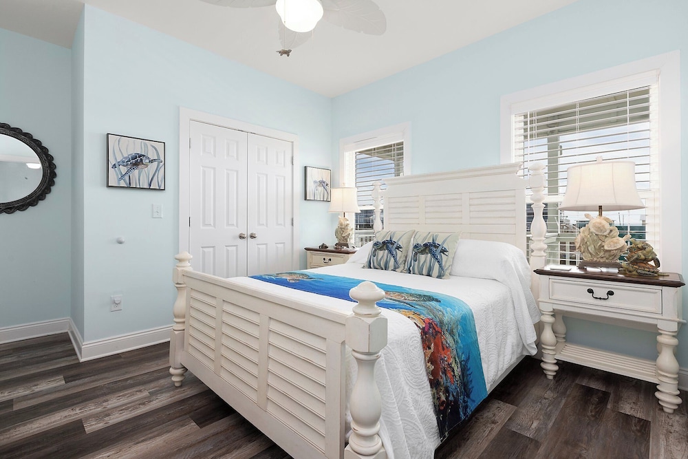 Living The Dream by Southern Vacation Rentals