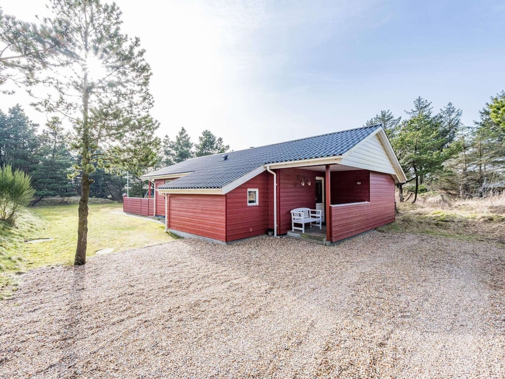 8 Person Holiday Home in Blavand