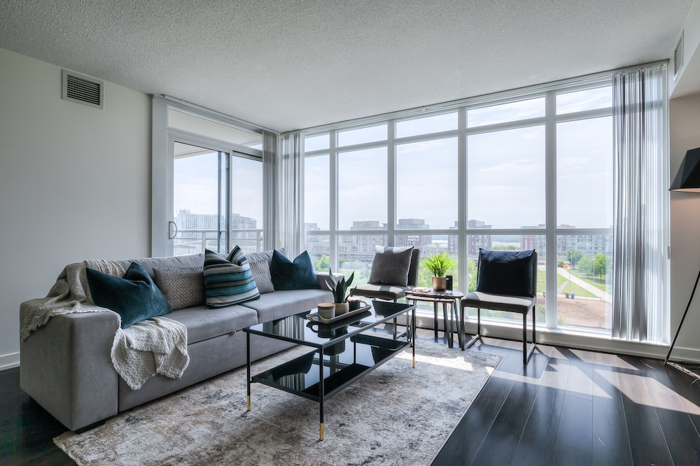 Waterfront Luxury Suites