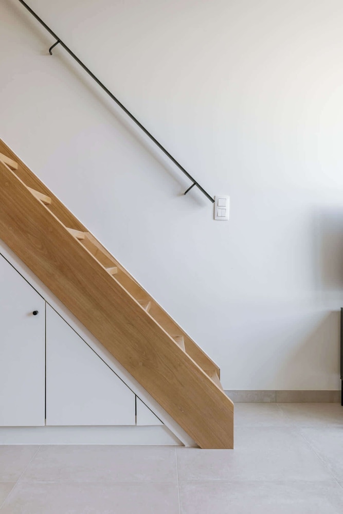 Huswell x Bel Air - Modern City Apartment With Terrace Designer Touches