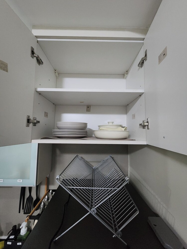 Cozy 1BR Condo in Mandaluyong City With City Skyline View