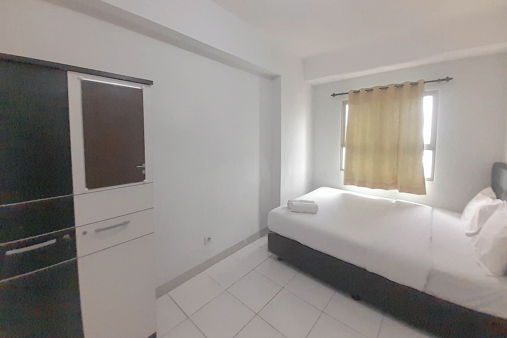 Comfortable And Homey 2Br Apartment At Mekarwangi Square Cibaduyut