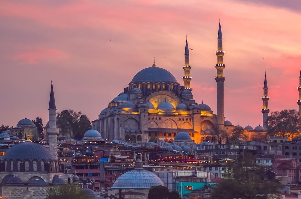 Emirhan Guest House & Suites