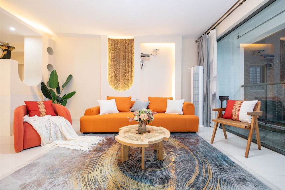 Baihong Riverview Drone Show Apartment