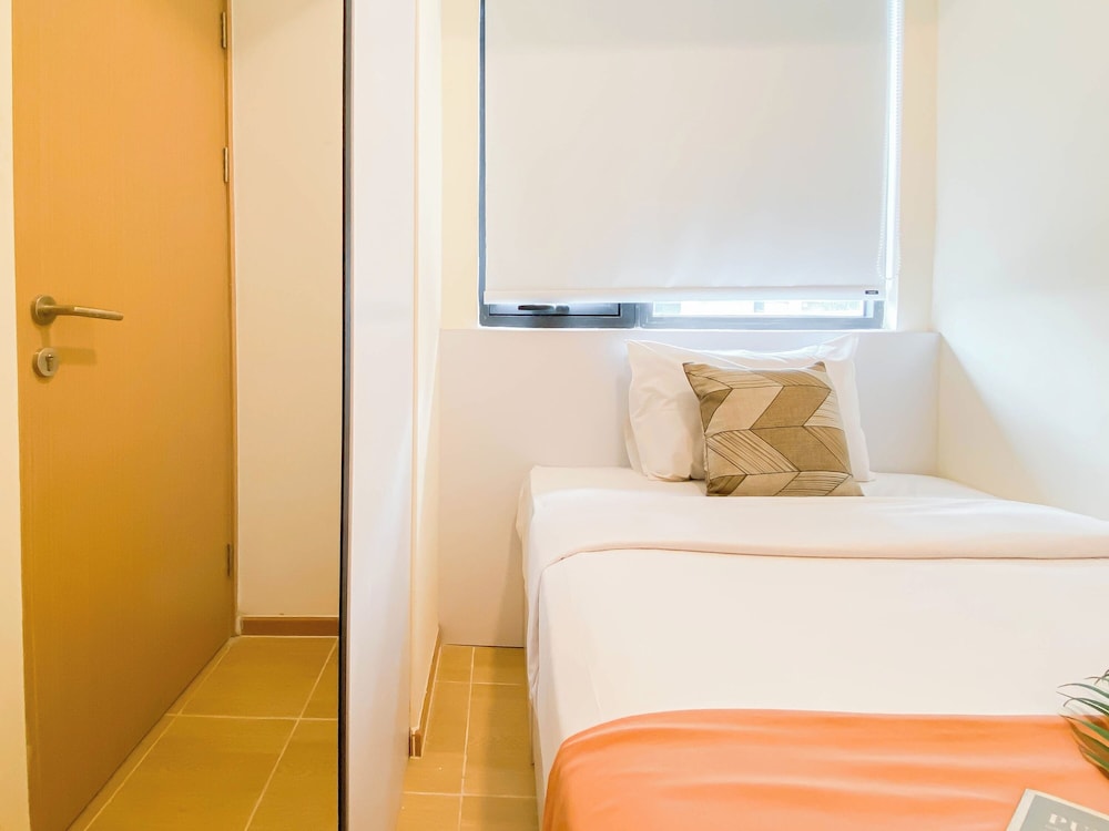 Minimalist Tidy 2Br At Meikarta Apartment