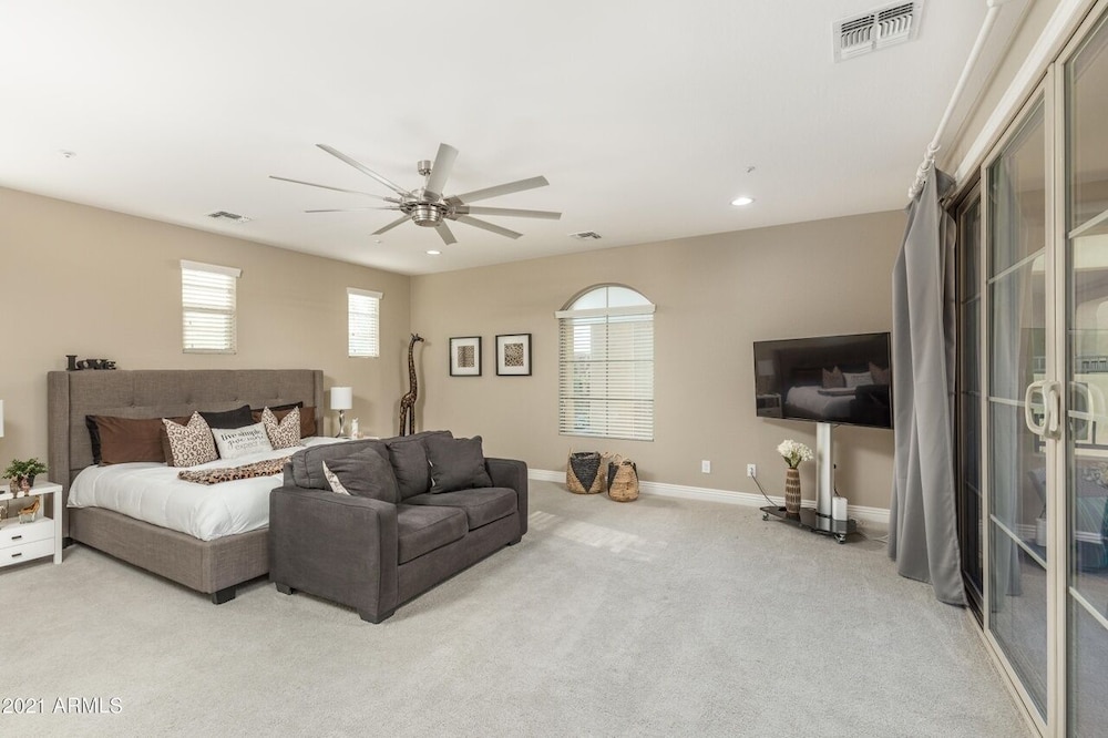 Villa Princess 4 Bedroom Townhouse by RedAwning view 3