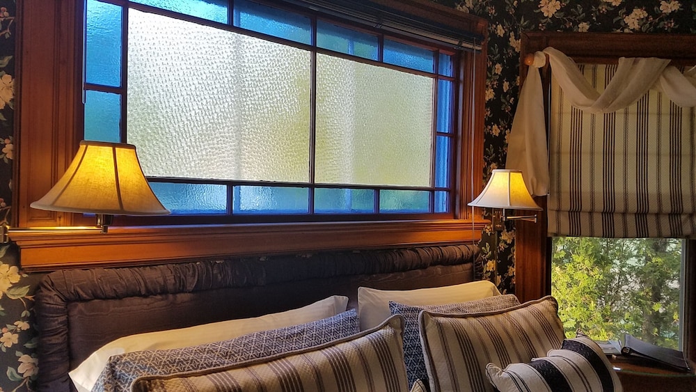 Greenville Inn at Moosehead Lake