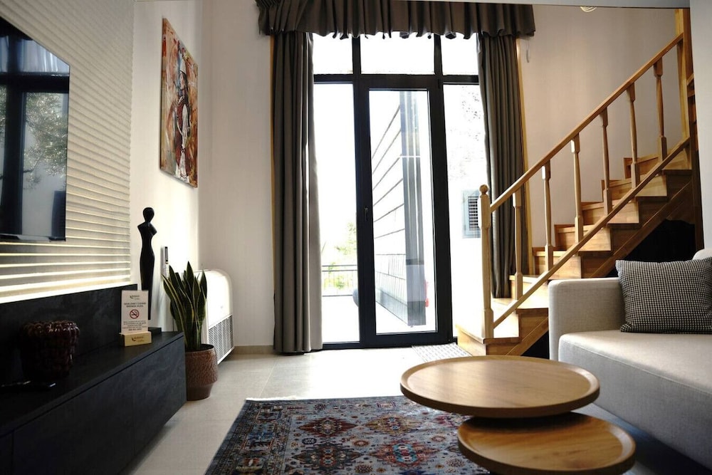 Muraga Villas 3 Plisi