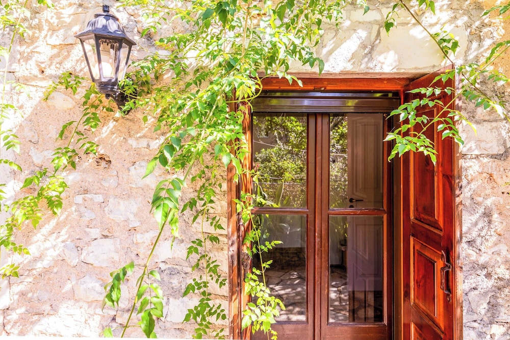 Stone Cottage