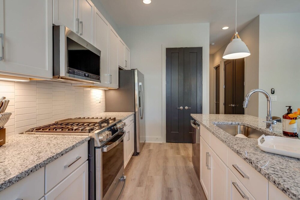 East Nash Double - 26 Beds Booking Fast