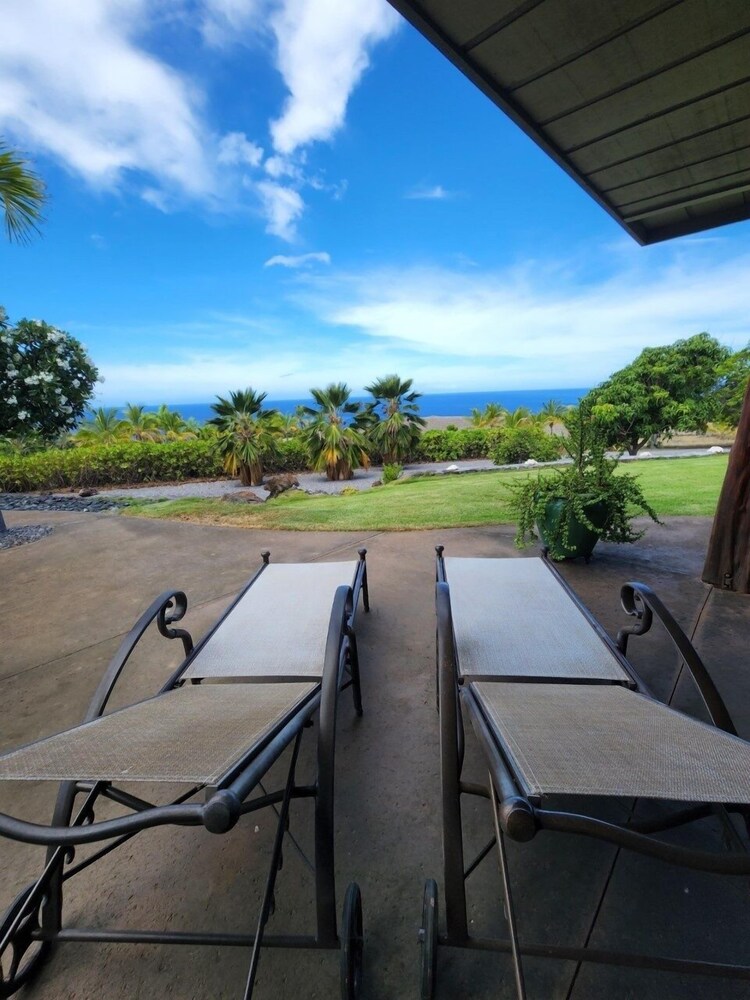 Kohala Estate Home 3 Bedroom Estate by RedAwning