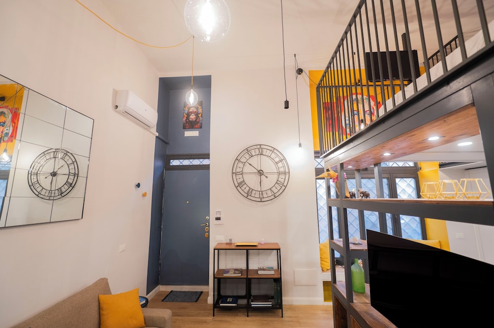 Colorful Design Loft Near Villa Pamphili  — Rome photo 5