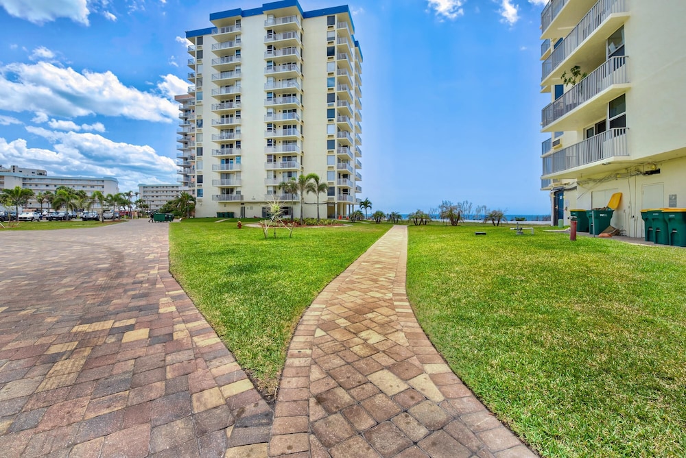 Estero Beach & Tennis 708-c