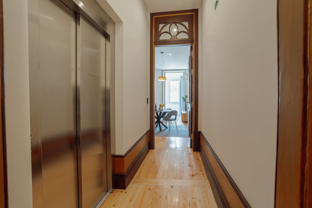 Heart OF Porto Apartment D by Vacationy