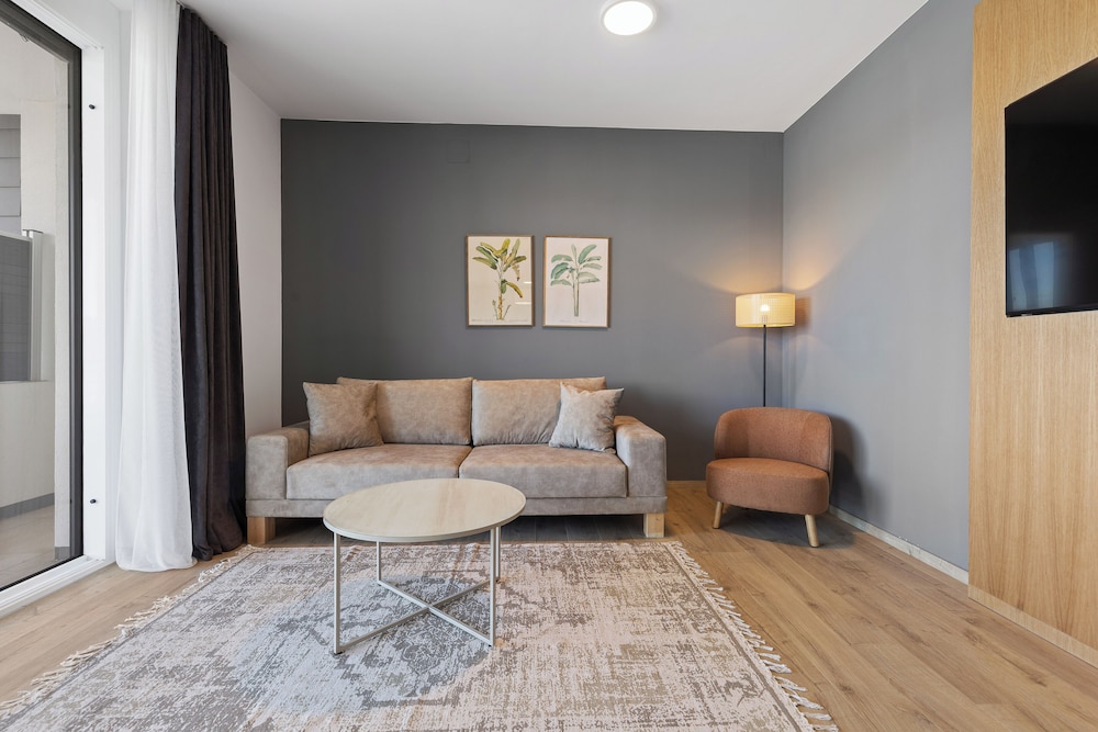 Maria Blick Lake View Apartments