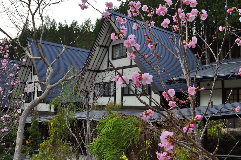 Hida Tsuzuri Oboro
