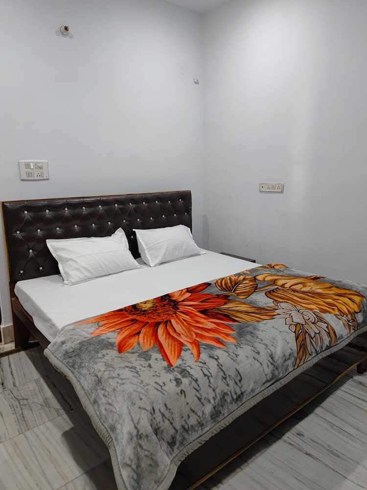 Shree Shyam Paying Guest House