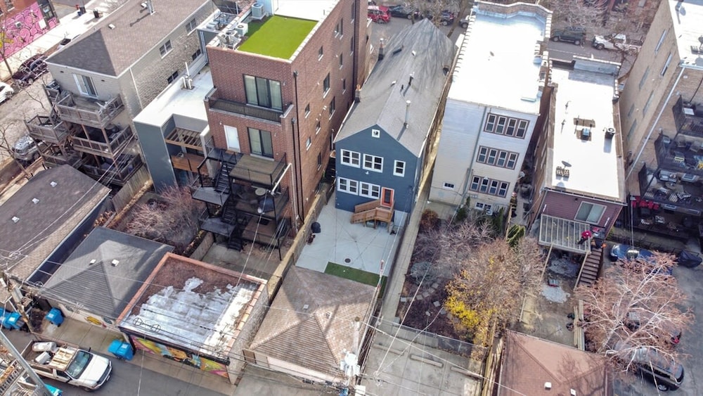Beautiful Rental Unit in Chicago