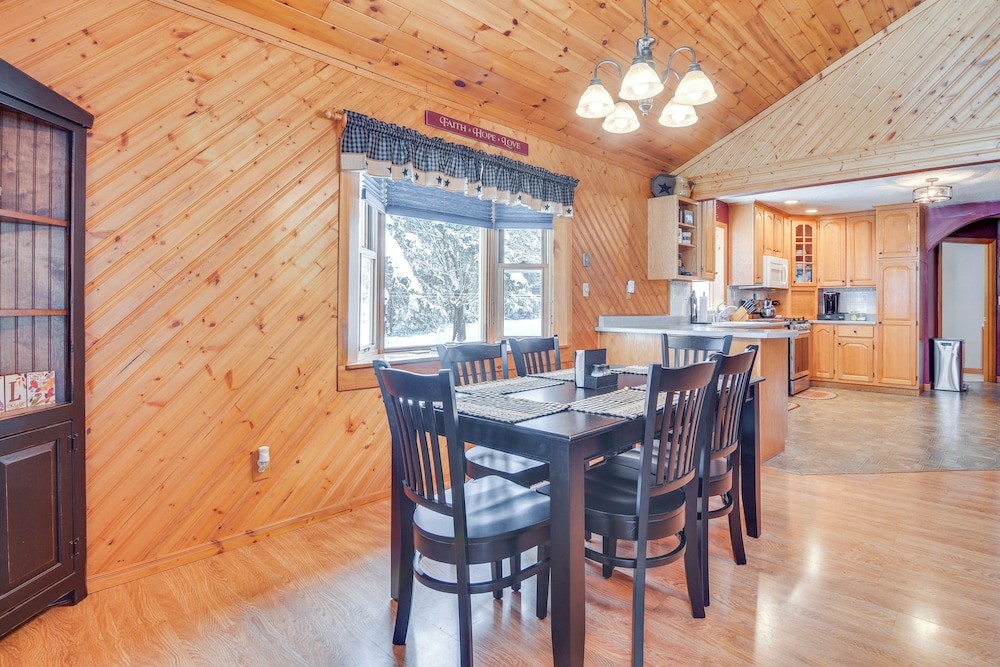 Pond & Snowmobile Trails On-site: Errol Escape!