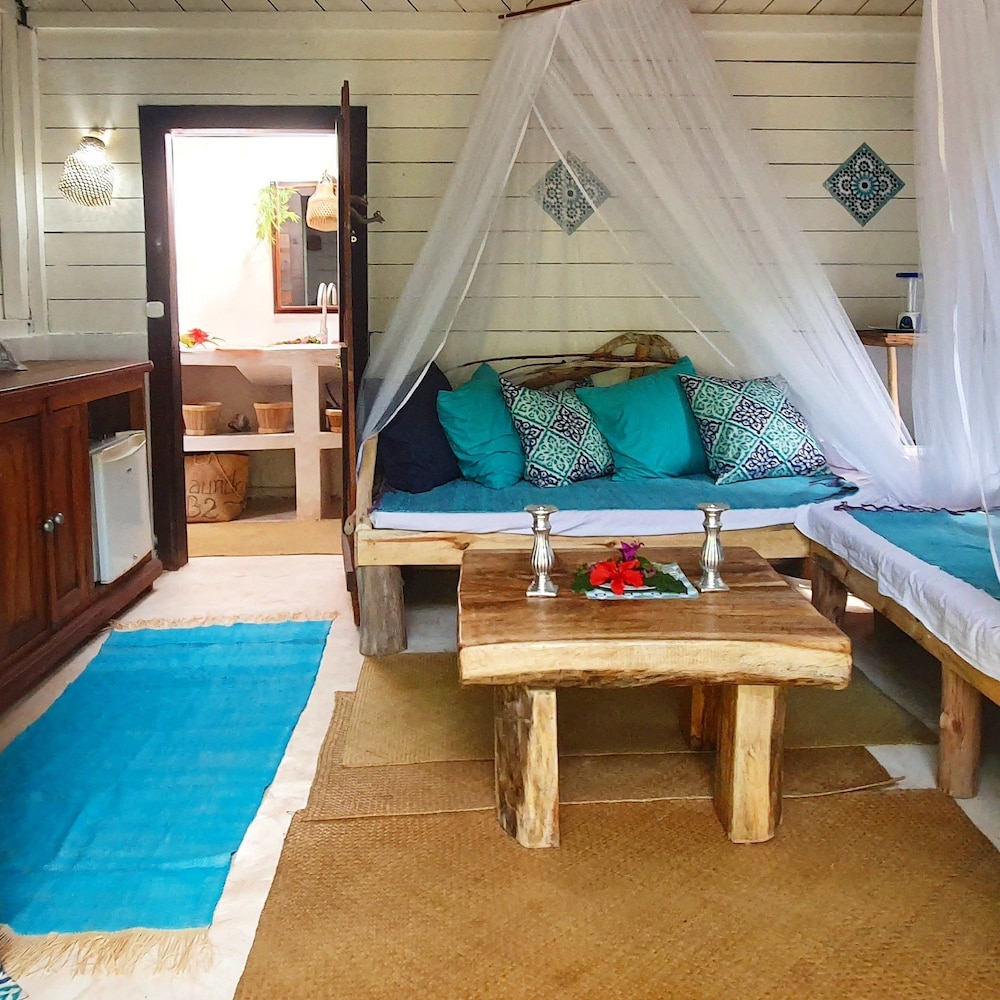 Ravoraha Ecolodge