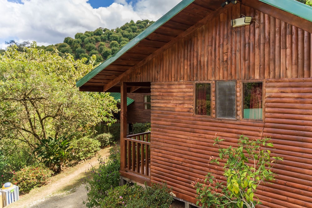 Cedrela Ecolodge