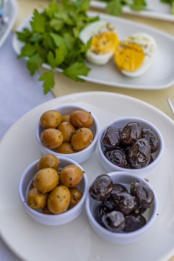 Queen Boutique Hotel - Image 43