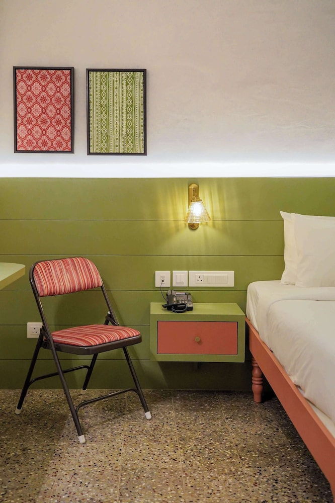 Sreenivas Lodge by Copperfolia
