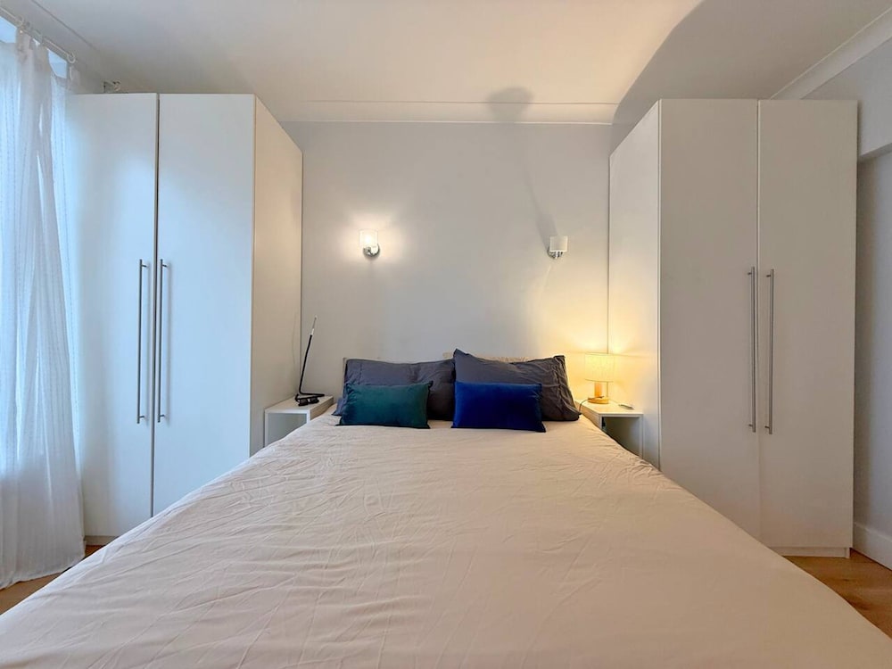 Cosy Mayfair Hideout on Prestigious Street