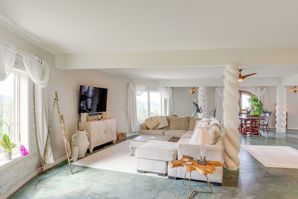Unique Mountain-view Dome Home in Weaverville