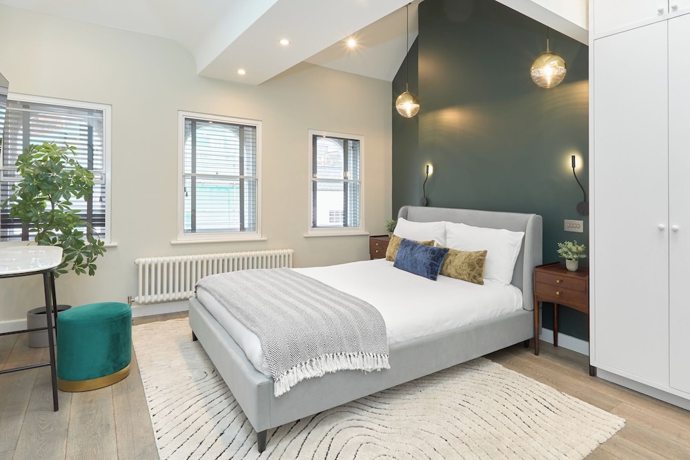 Be London - The Chinatown Residences