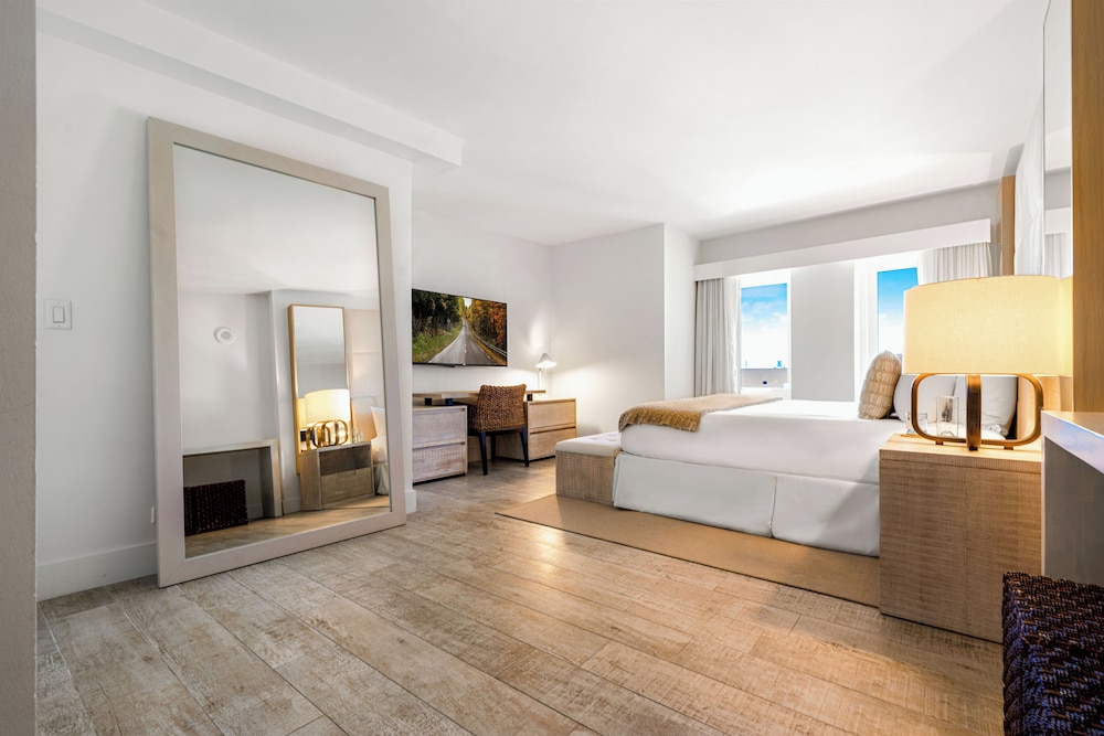 Luxury Vacation Rentals at 1 Hotel & Homes by LRMB