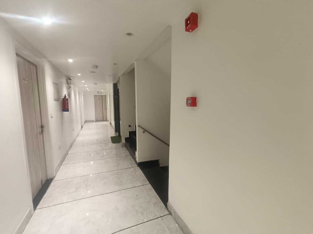 Hotel Red Chilly Adarsh Nagar