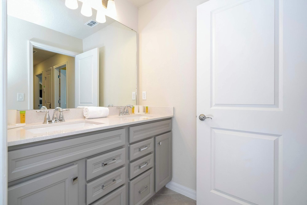 Luxury 5Bd Close To Disney With Pool At Windsor Cay 1285
