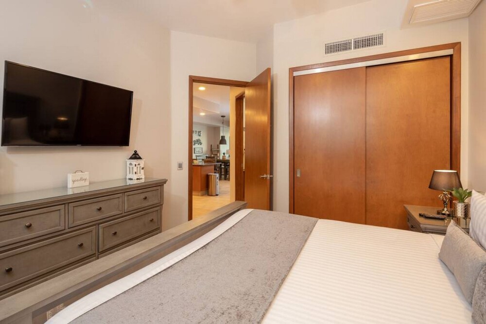 Luxury Las Palomas Oceanview Condo - Phase 2