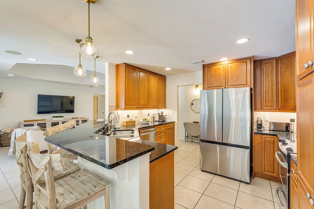 30A Poolside Oasis: 2 Mi to Beach & Boat Access