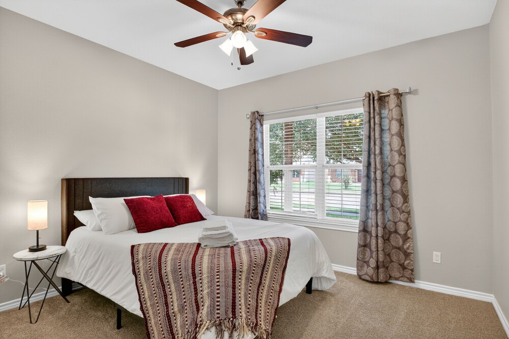 Game Day Getaway Near Texas A&m 4 Bedroom Home