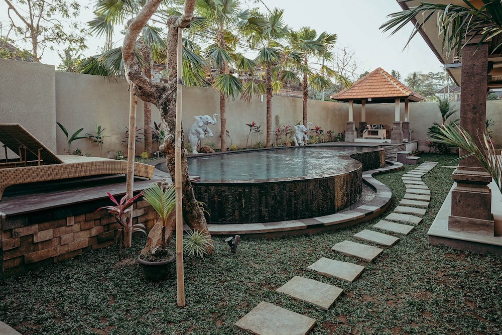 Widi Agung Villa