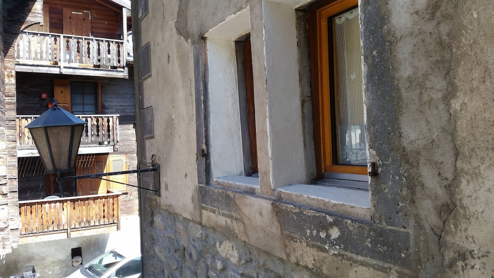 Historic Apartment in the old Village of Naters